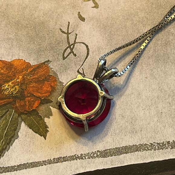 Estate XL Ruby 925 Sterling Silver Marked BBJ Beautiful Sparkling Stone Necklace - Picture 4 of 8